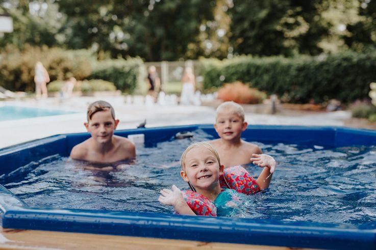 slott, pool, badtunnor